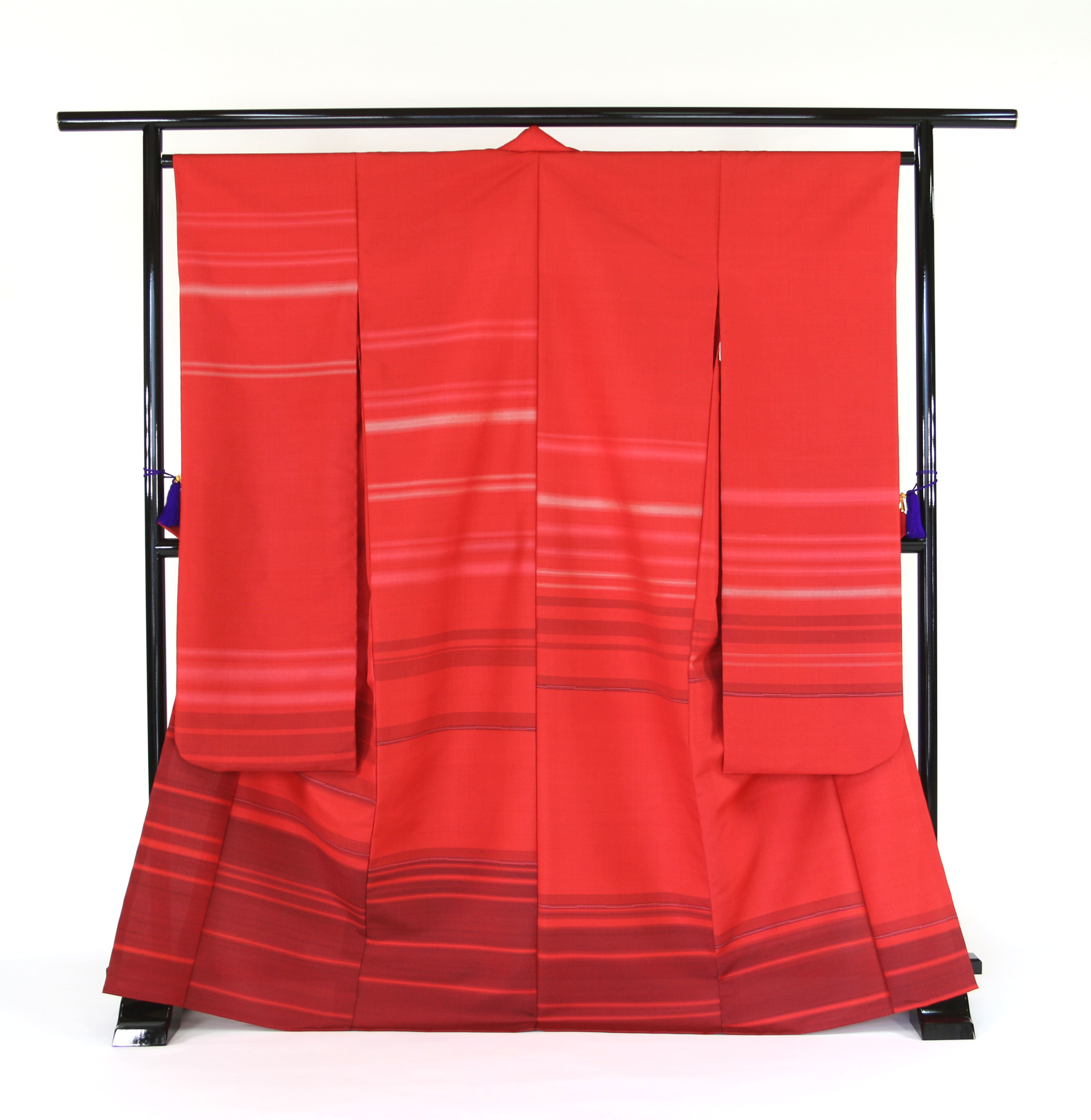 紅花先染め振袖～万葉からの誘～